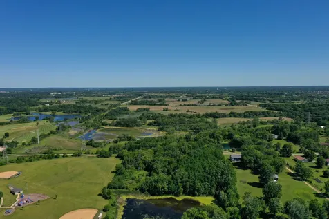 2819 Sweet Clover Way Wauconda IL 60084