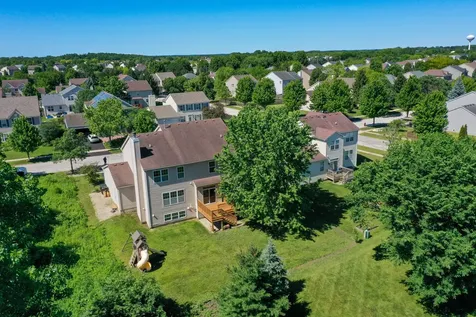 2819 Sweet Clover Way Wauconda IL 60084