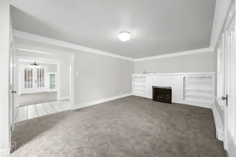 727 North Ridgeland Avenue Oak Park IL 60302