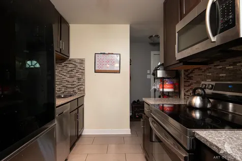 18W101 Standish Lane Villa Park IL 60181