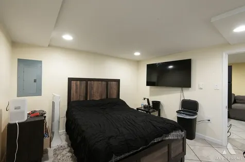 18W101 Standish Lane Villa Park IL 60181