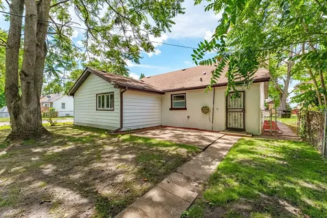 14459 Center Avenue Harvey IL 60426