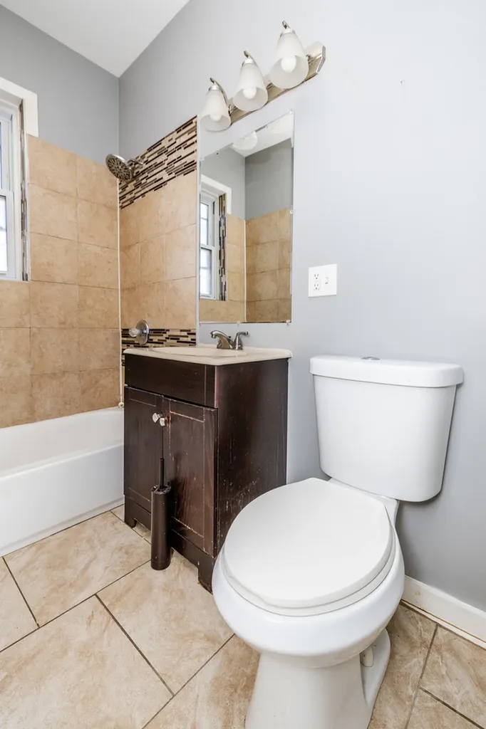 1301 South Christiana Avenue Chicago IL 60623