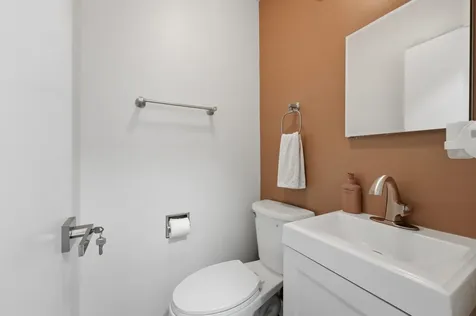 221 South Maple Avenue Oak Park IL 60302