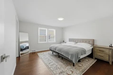 221 South Maple Avenue Oak Park IL 60302