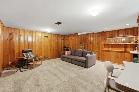 221 South Maple Avenue Oak Park IL 60302