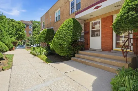 221 South Maple Avenue Oak Park IL 60302