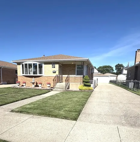 4047 Denley Avenue Schiller Park IL 60176