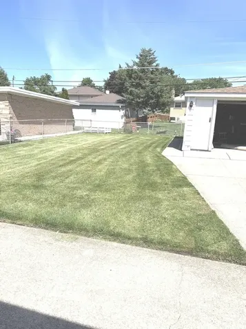 4047 Denley Avenue Schiller Park IL 60176