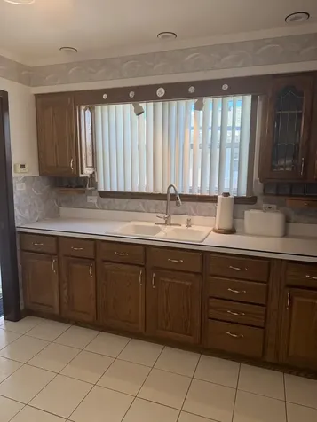 4047 Denley Avenue Schiller Park IL 60176