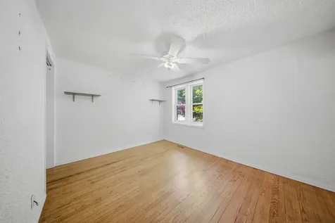 8753 South Kostner Avenue Hometown IL 60456