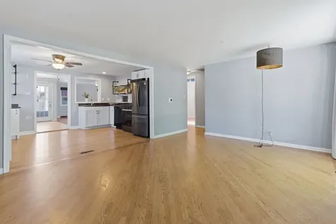 8753 South Kostner Avenue Hometown IL 60456
