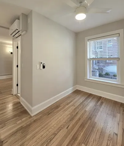 2740 North Hampden Court Chicago IL 60614
