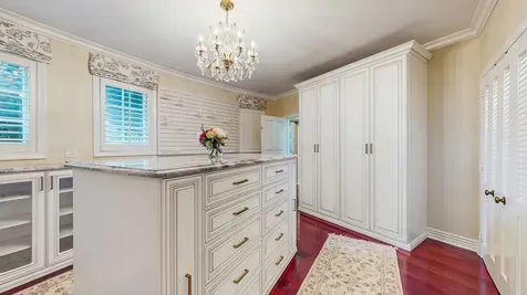 570 Hathaway Circle Lake Forest IL 60045
