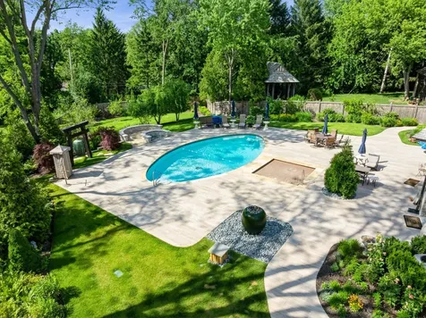 570 Hathaway Circle Lake Forest IL 60045