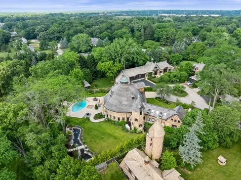 570 Hathaway Circle Lake Forest IL 60045