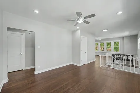 4945 West Addison Street Chicago IL 60641