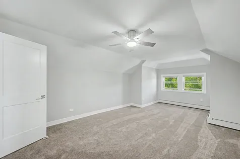 4945 West Addison Street Chicago IL 60641