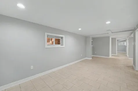 4945 West Addison Street Chicago IL 60641