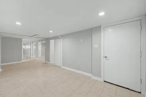 4945 West Addison Street Chicago IL 60641