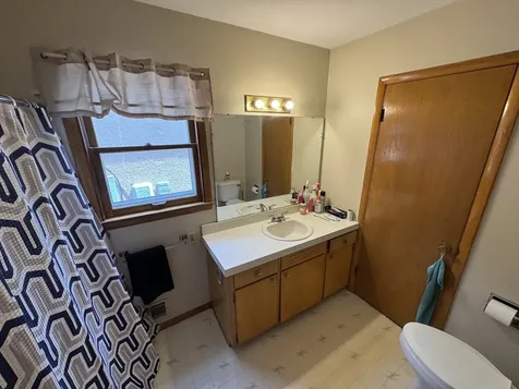 103 West Walnut Street Oglesby IL 61348