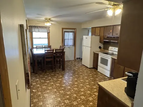 103 West Walnut Street Oglesby IL 61348
