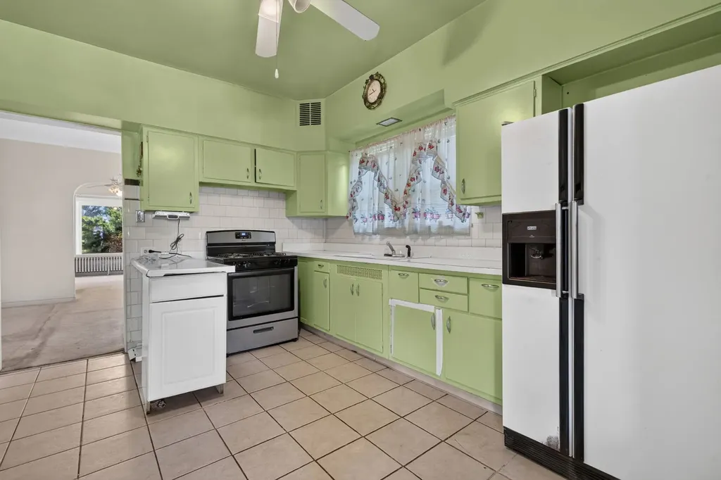 4824 West Concord Place Chicago IL 60639