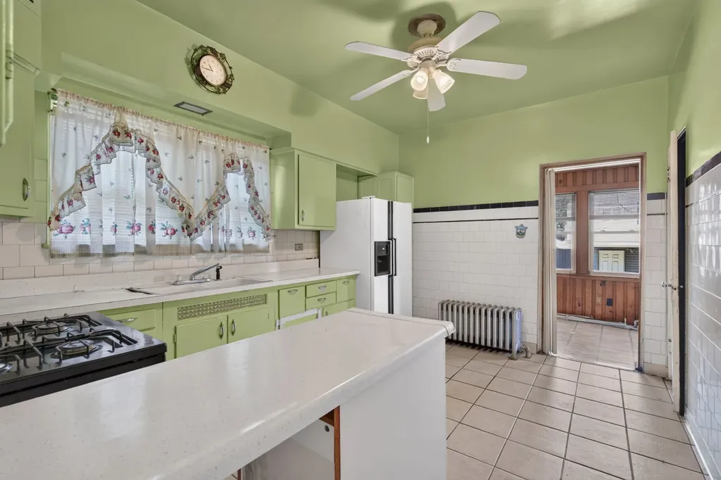 4824 West Concord Place Chicago IL 60639