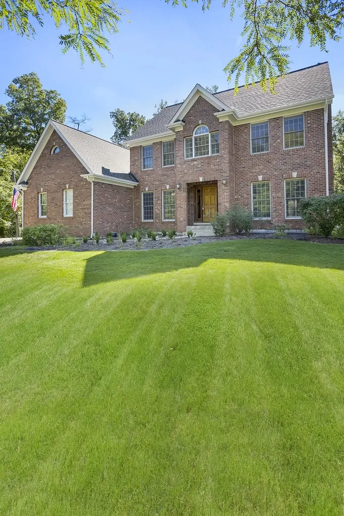 721 38TH Street Downers Grove IL 60515