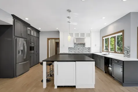 721 38TH Street Downers Grove IL 60515