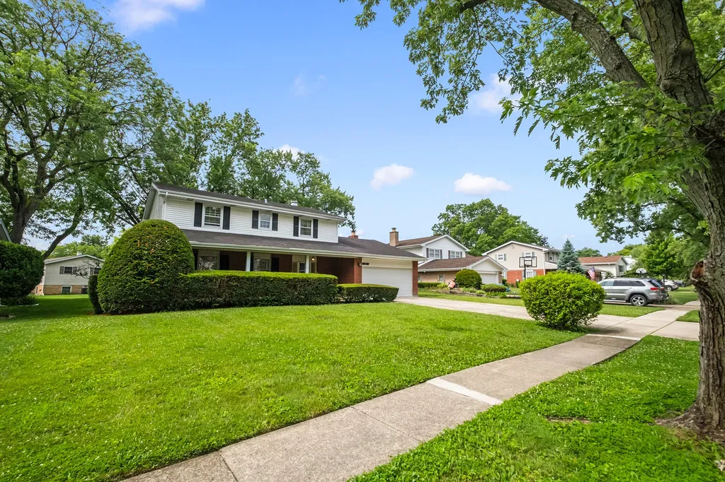 509 69TH Street Darien IL 60561