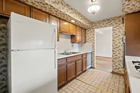 509 69TH Street Darien IL 60561