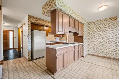 509 69TH Street Darien IL 60561