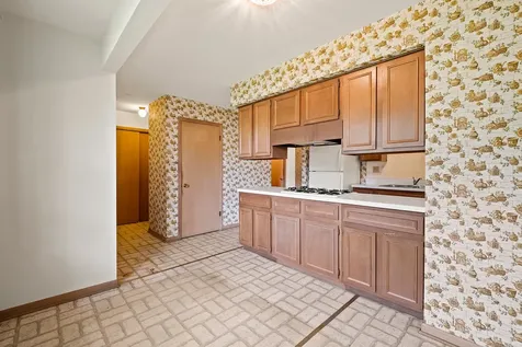 509 69TH Street Darien IL 60561