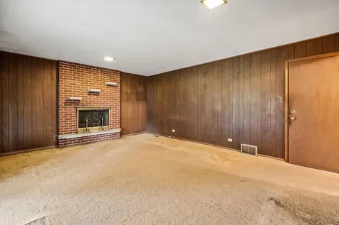 509 69TH Street Darien IL 60561