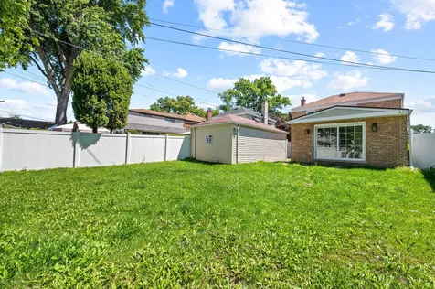 2016 North 75th Avenue Elmwood Park IL 60707