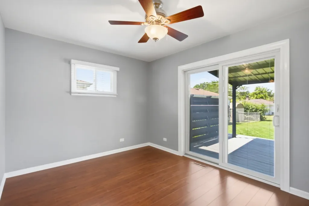 714 North 2nd Avenue Villa Park IL 60181