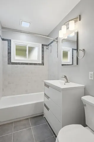 714 North 2nd Avenue Villa Park IL 60181