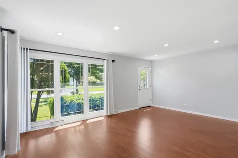 714 North 2nd Avenue Villa Park IL 60181