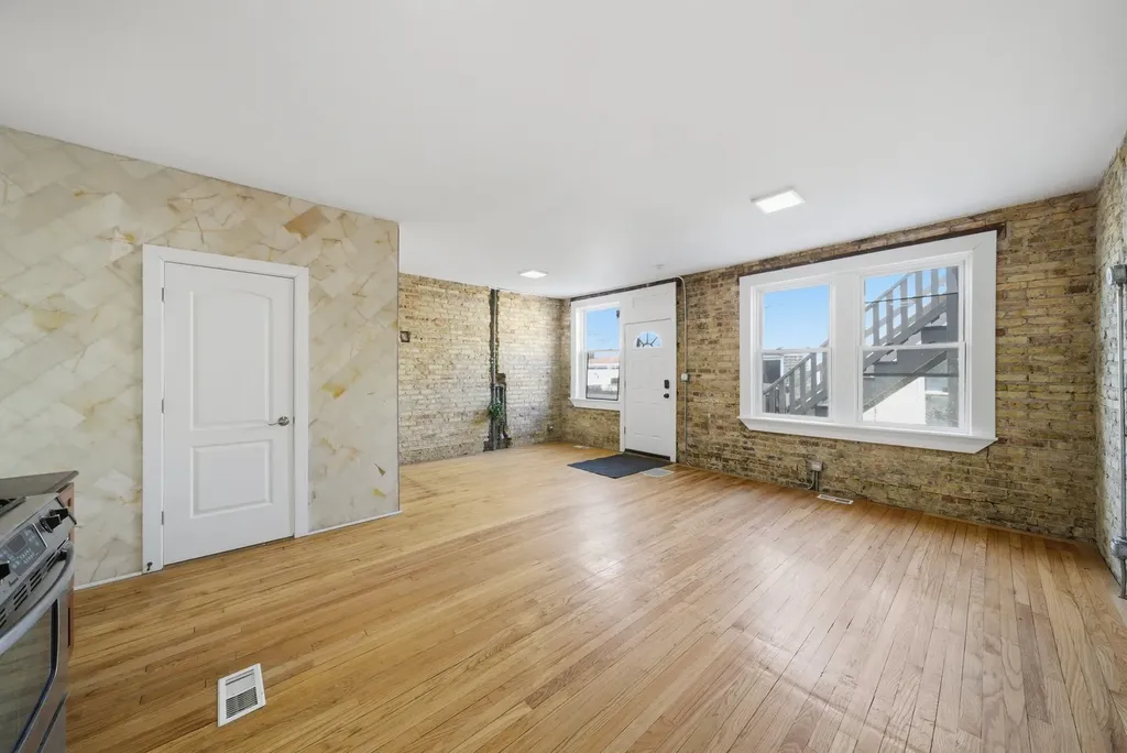 5108 West Fullerton Avenue Chicago IL 60639