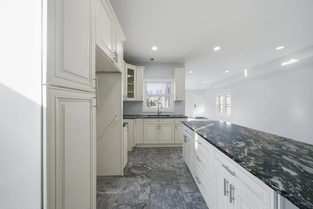 5108 West Fullerton Avenue Chicago IL 60639