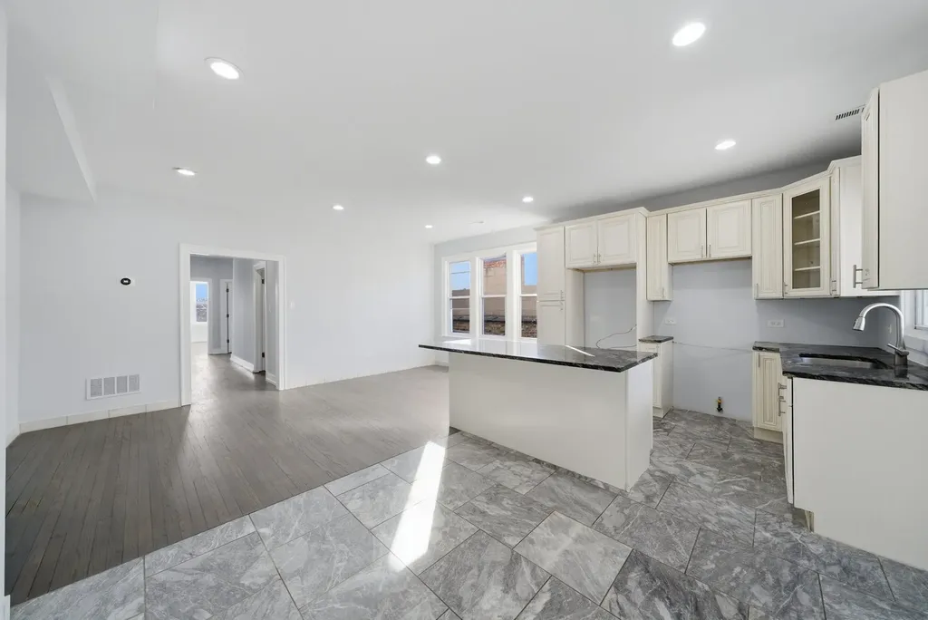 5108 West Fullerton Avenue Chicago IL 60639