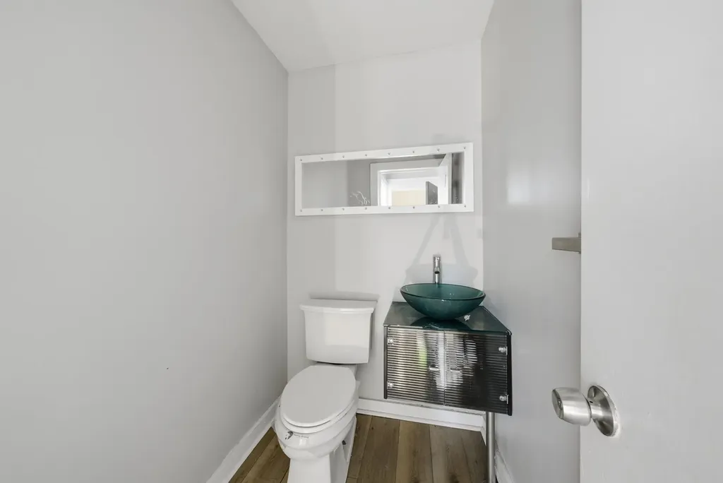 5108 West Fullerton Avenue Chicago IL 60639