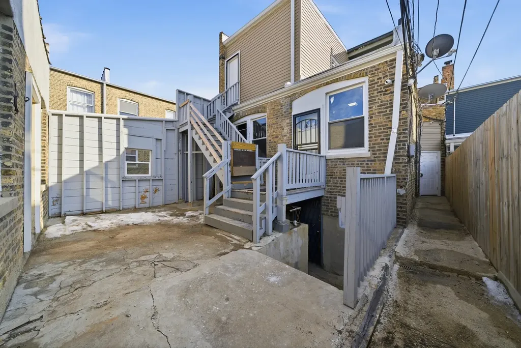 5108 West Fullerton Avenue Chicago IL 60639
