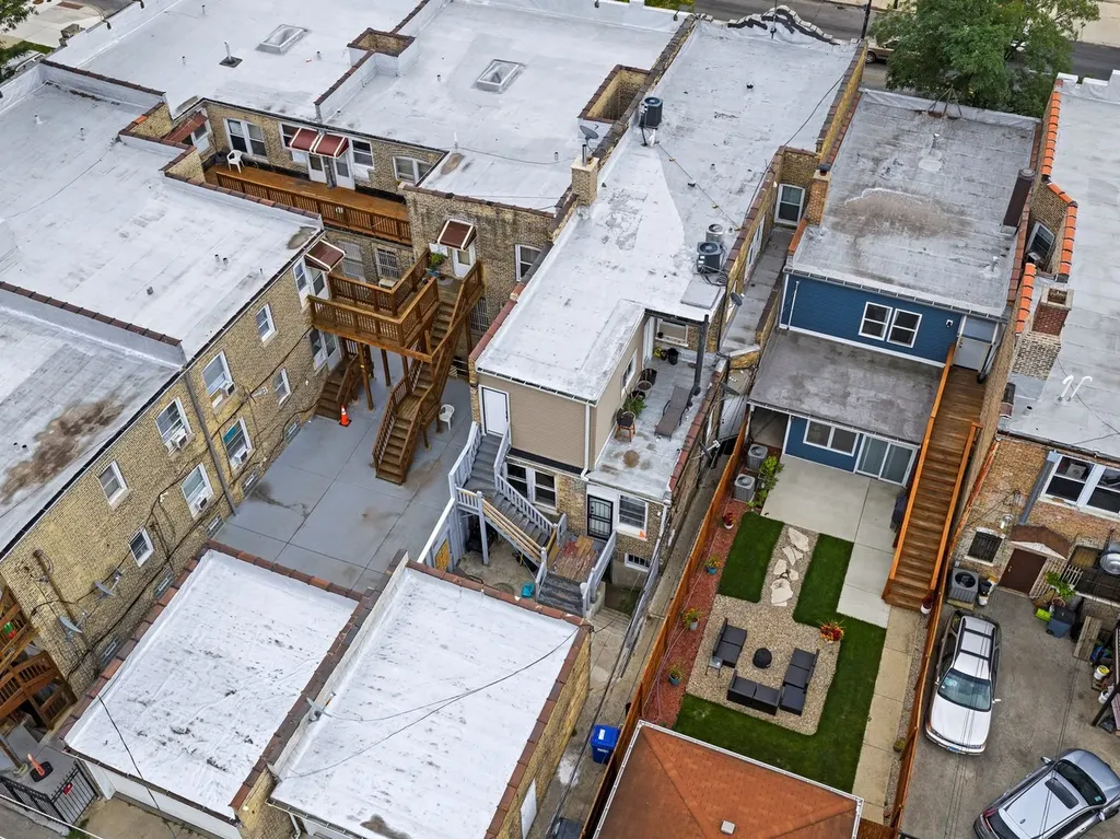 5108 West Fullerton Avenue Chicago IL 60639