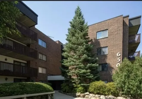 650 Whitney Court Gurnee IL 60031