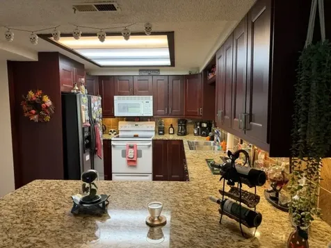 650 Whitney Court Gurnee IL 60031