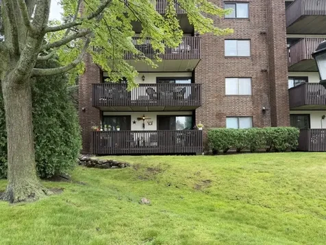 650 Whitney Court Gurnee IL 60031