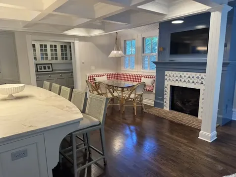 464 Oakwood Avenue Lake Forest IL 60045
