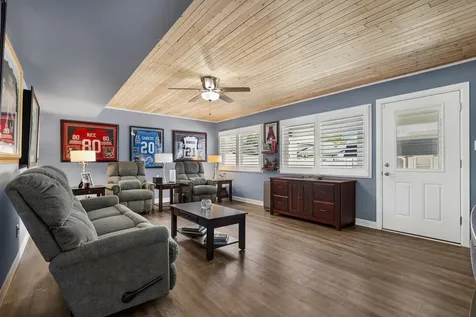 20012 South Sycamore Drive Frankfort IL 60423